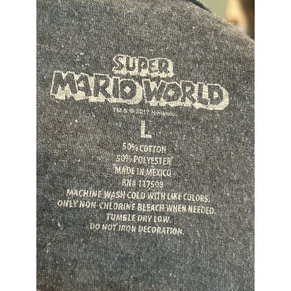 Super Mario World Pixelated Mario Riding Yoshi T-Shirt Men’s Size Large - Picture 6 of 7